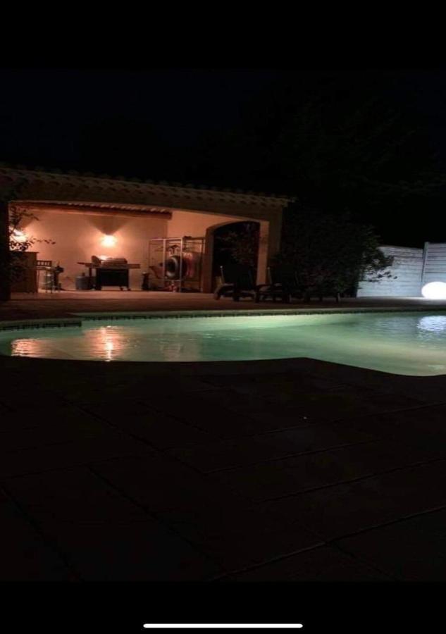 … Et La Fourmi Βίλα Saumane-de-Vaucluse Εξωτερικό φωτογραφία