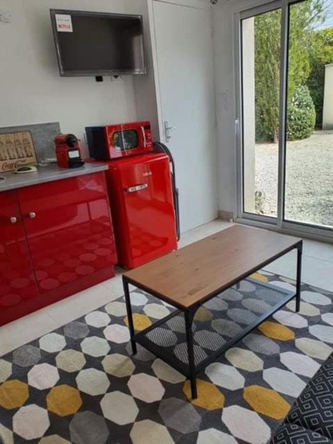 … Et La Fourmi Βίλα Saumane-de-Vaucluse Εξωτερικό φωτογραφία